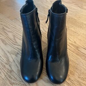 Tory Burch Black Leather Ankle Boots